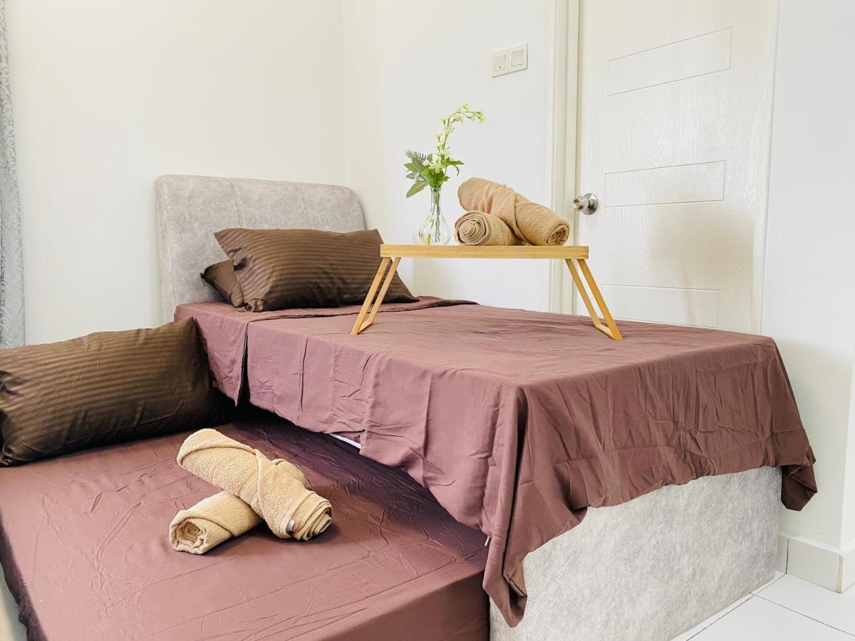 Cozy 1-10 Pax 4Qbeds 2Sbeds Shah Alam Sec7, I-City Exterior photo