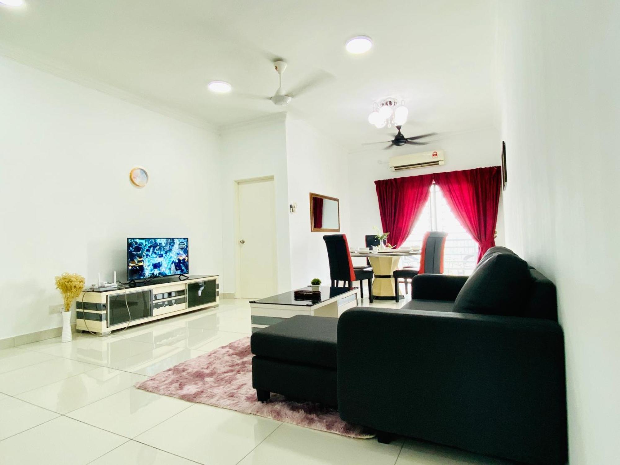 Cozy 1-10 Pax 4Qbeds 2Sbeds Shah Alam Sec7, I-City Exterior photo